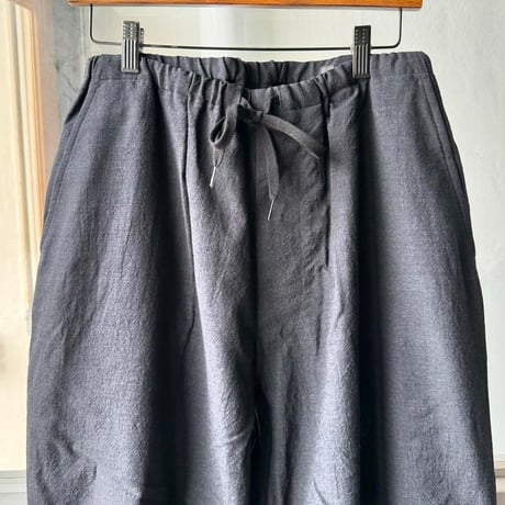 COMOLI　ウール ニータックパンツ