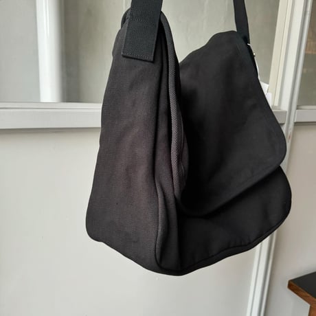 COMOLI　ヘンプダック ショルダーバッグ