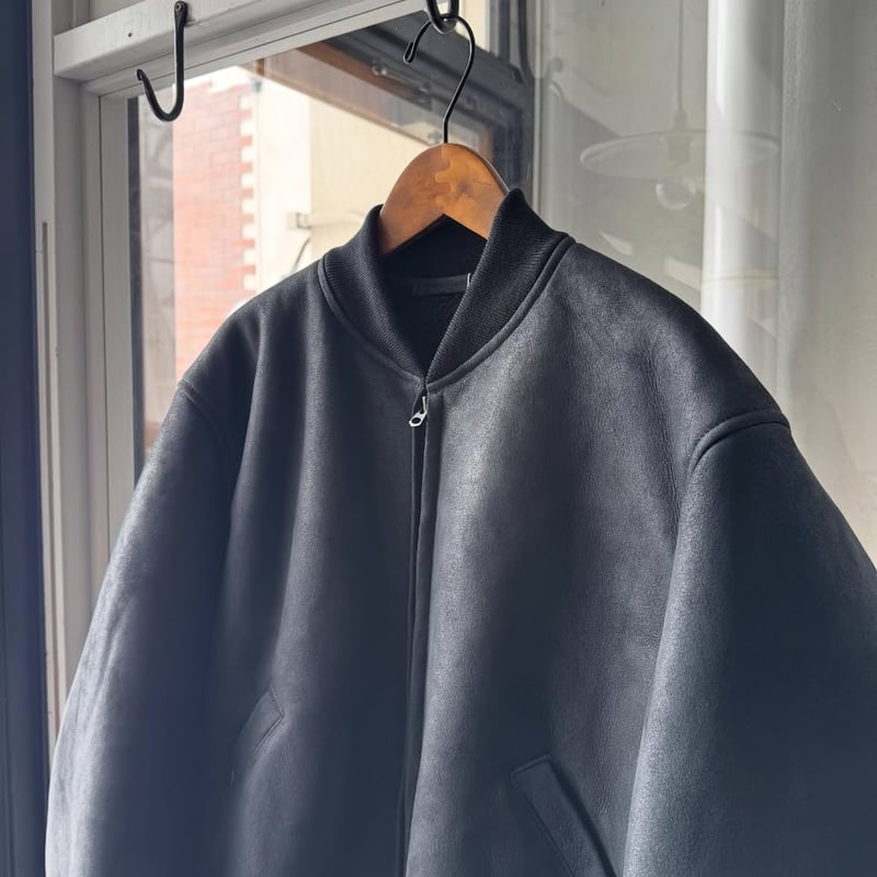 COMOLI シープスキン ジップブルゾン | Less Higashikawa