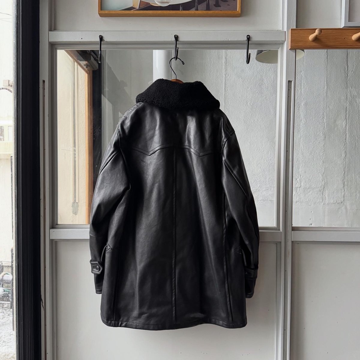 COMOLI ラムレザー カナディアンコート | Less Higashikawa
