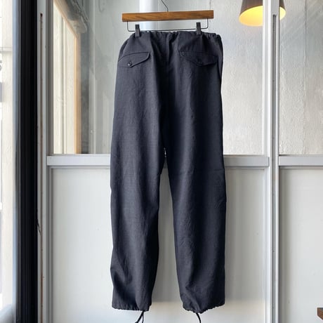 COMOLI  ウール ニータックパンツ