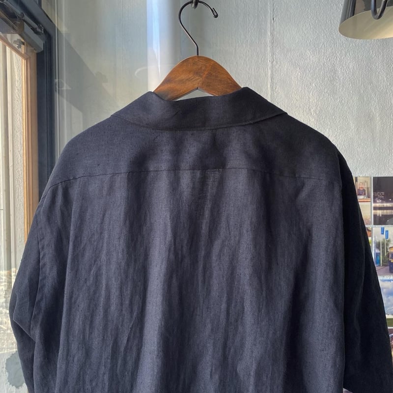 COMOLI カナパ スキッパー半袖シャツ | Less Higashikawa COMOLI カナパ スキッパー半袖シャツ | Less Higashikawa