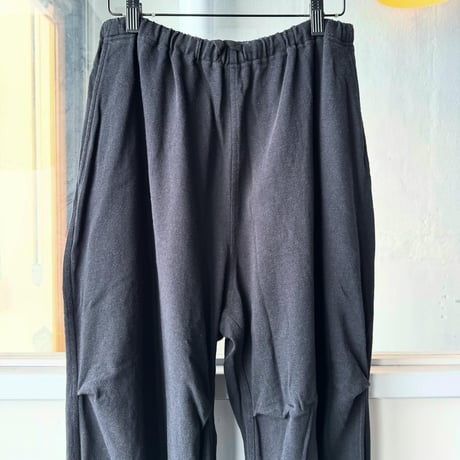 COMOLI　コットンジャージ ニータックパンツ