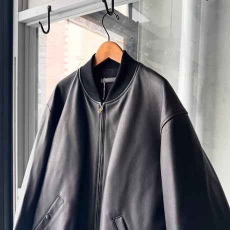 COMOLI　カーフスキン ジップブルゾン