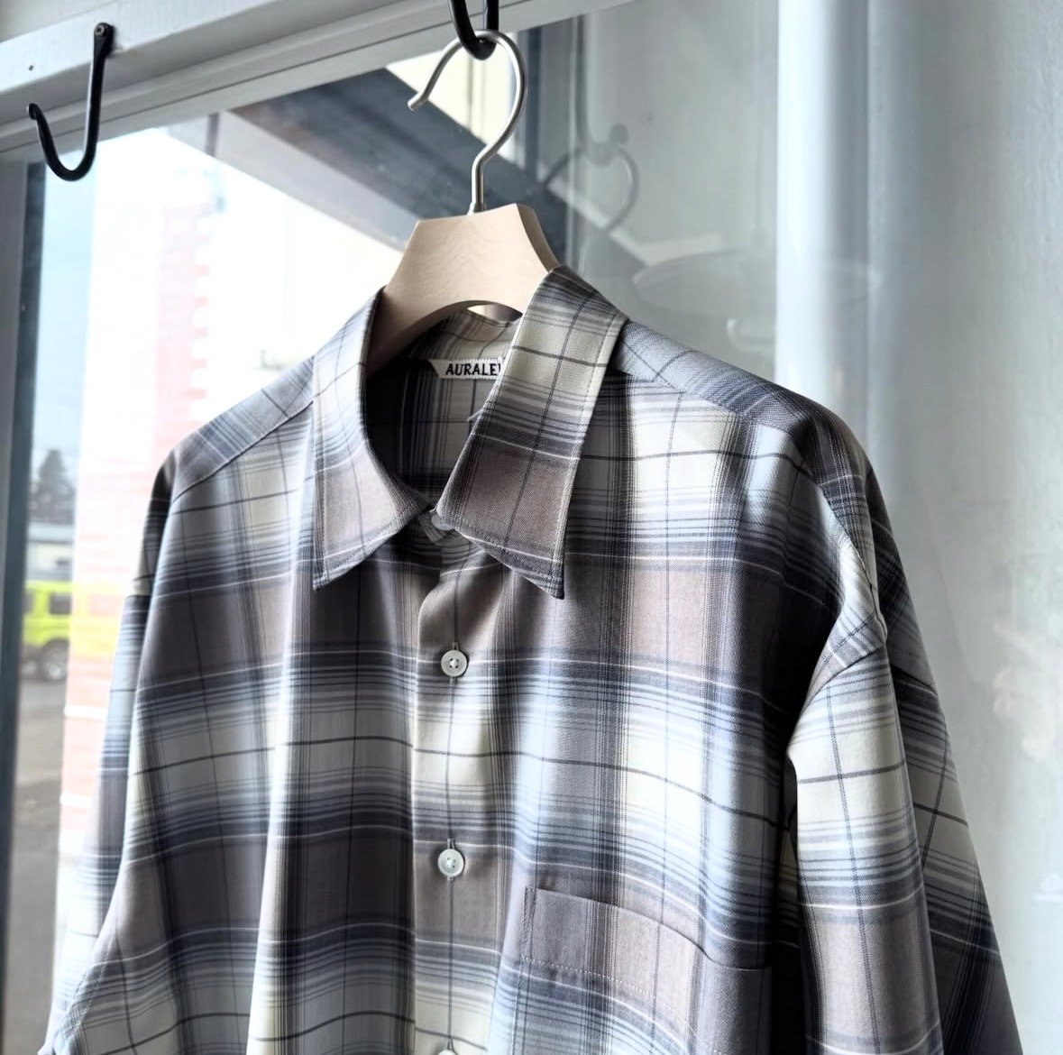 AURALEE SUPER LIGHT WOOL CHECK SHIRT | Less Hi