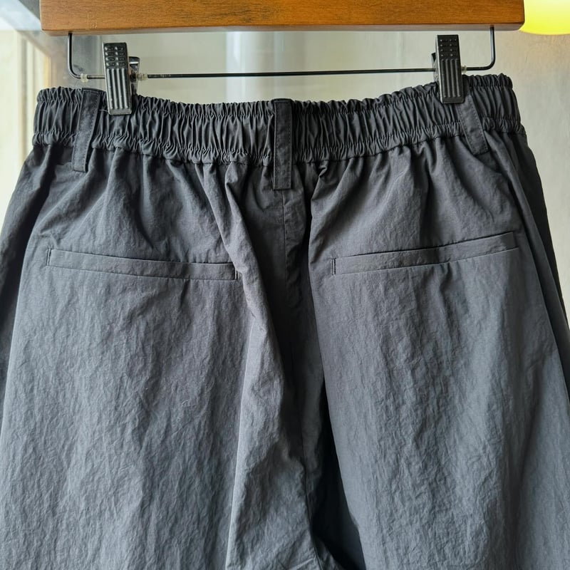 ssstein WINDBREAKER WIDE EASY SHORT TROUSERS ssstein WINDBREAKER WIDE EASY SHORT TROUSERS