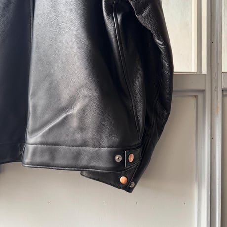 COMOLI　カーフスキン ジップショートジャケット