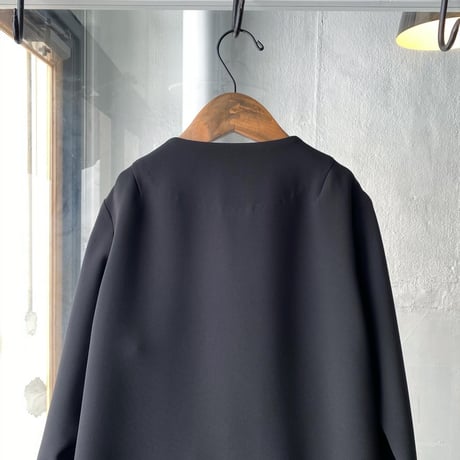 ゴーシュ　ストレッチブラック ノーカラージャケット