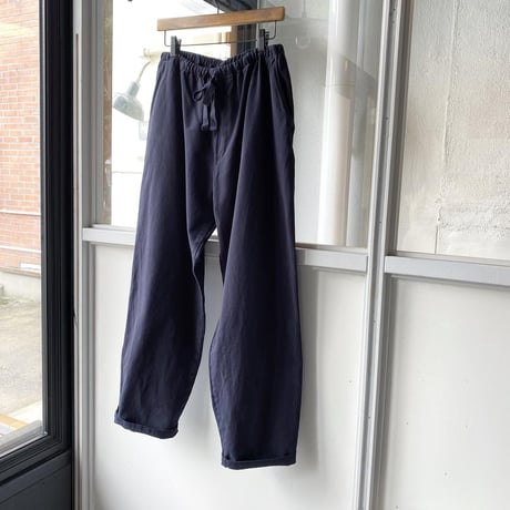 COMOLI　製品染 ドローストリングパンツ