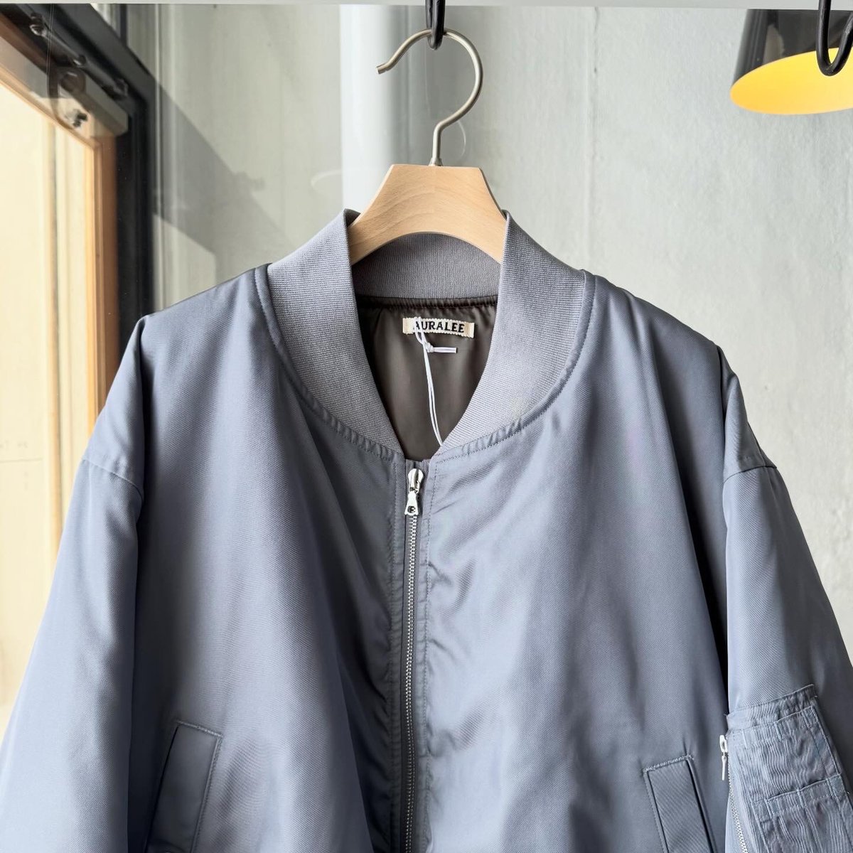 AURALEE HIGH DENSITY SILK TWILL FLIGHT BLOUSON