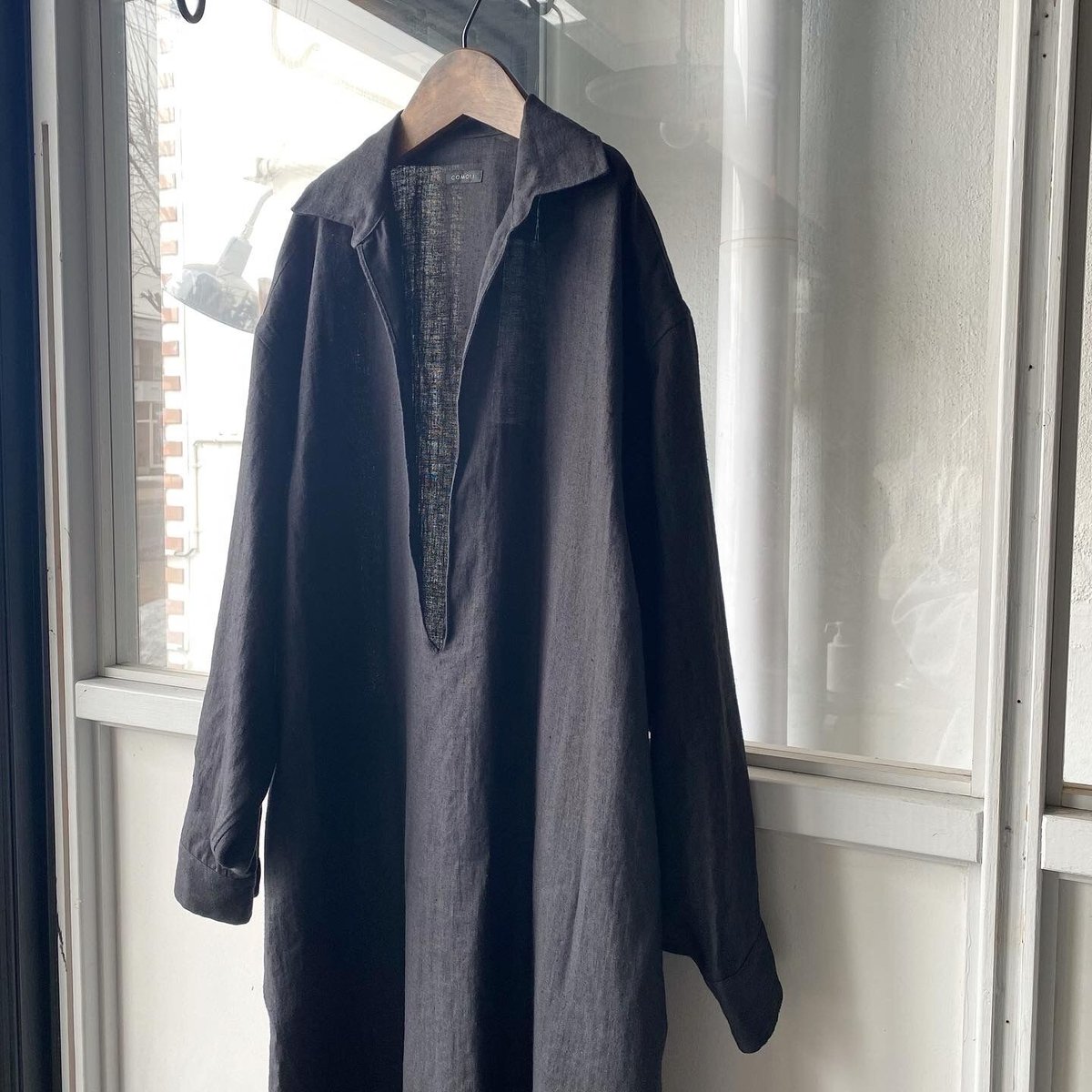 レア⭐️ 【本日限定 値下げ 】comoli カナパワンピース　0 ブラック fit=scale-down,w=1200