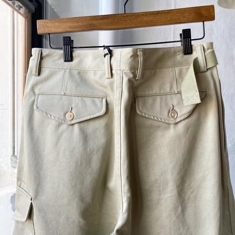 AURALEE 　WASHED FINX LIGHT BIG CHINO SHORTS