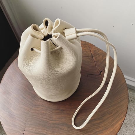 Aeta   HAND POUCH   (PG41)