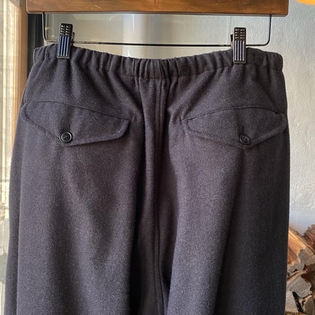 COMOLI　ウールビエラ ドローストリングパンツ