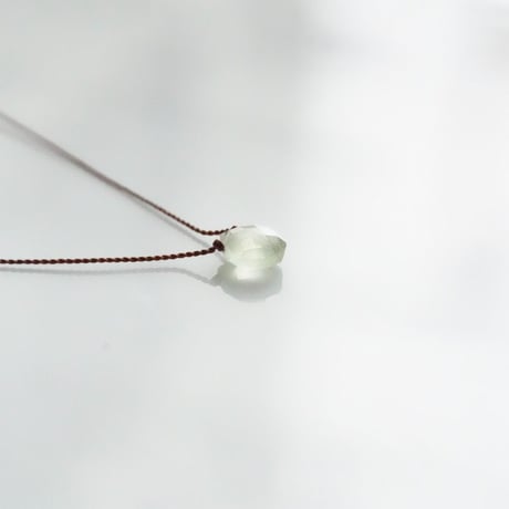 Margaret Solow 　Small Faceted Stone Necklace  Prehnite