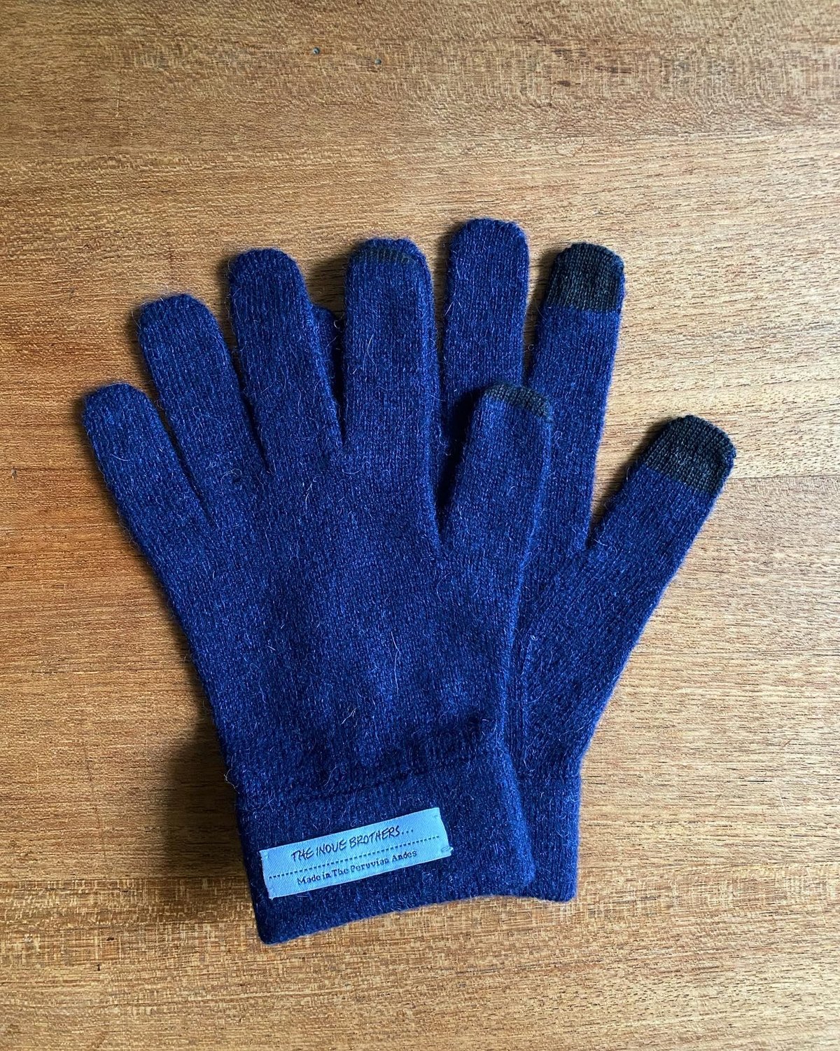 THE INOUE BROTHERS Alpaca Gloves | Less Hi