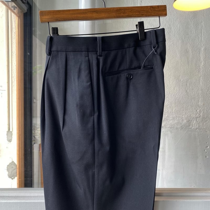 AURALEE LIGHT WOOL MAX GABADINE TWO-TUCK SLACK