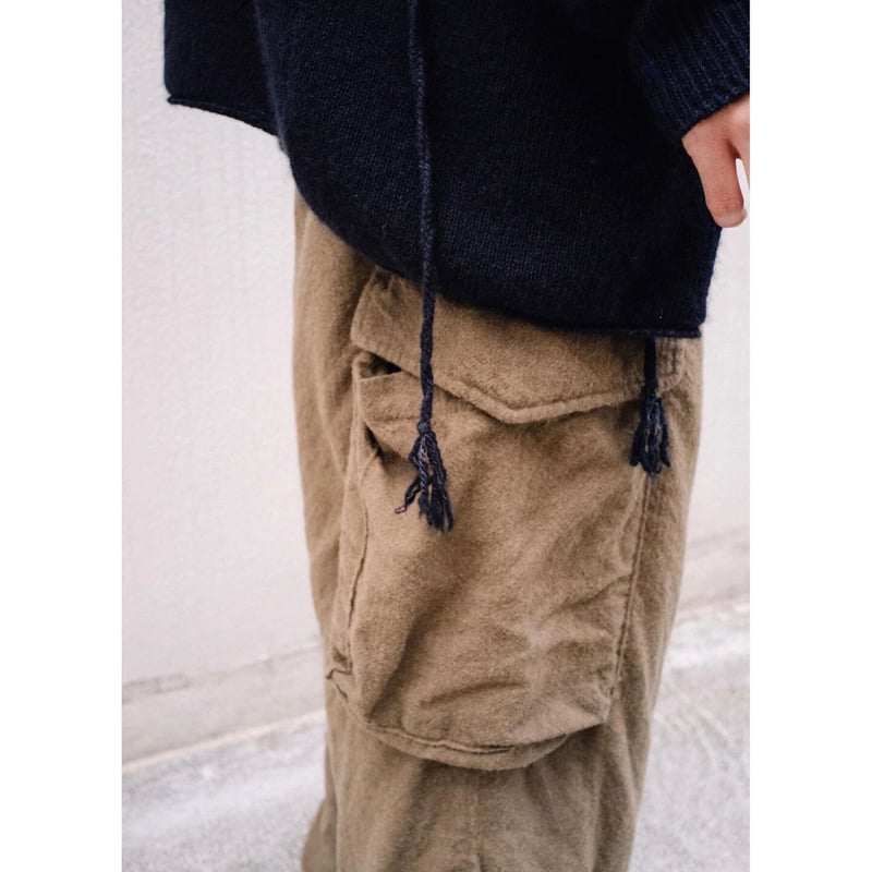 COMOLI KHAKI縮絨ウール 6Pパンツ | Less Higashikawa COMOLI KHAKI縮絨ウール 6Pパンツ | Less Higashikawa