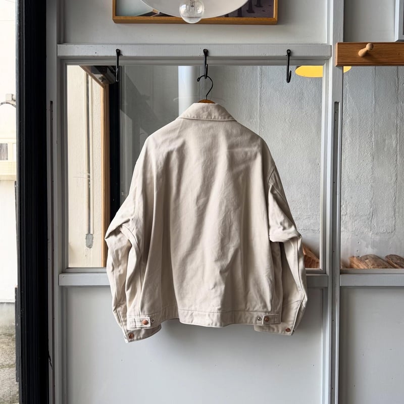 COMOLI コットンツイル ジップショートジャケット | Less