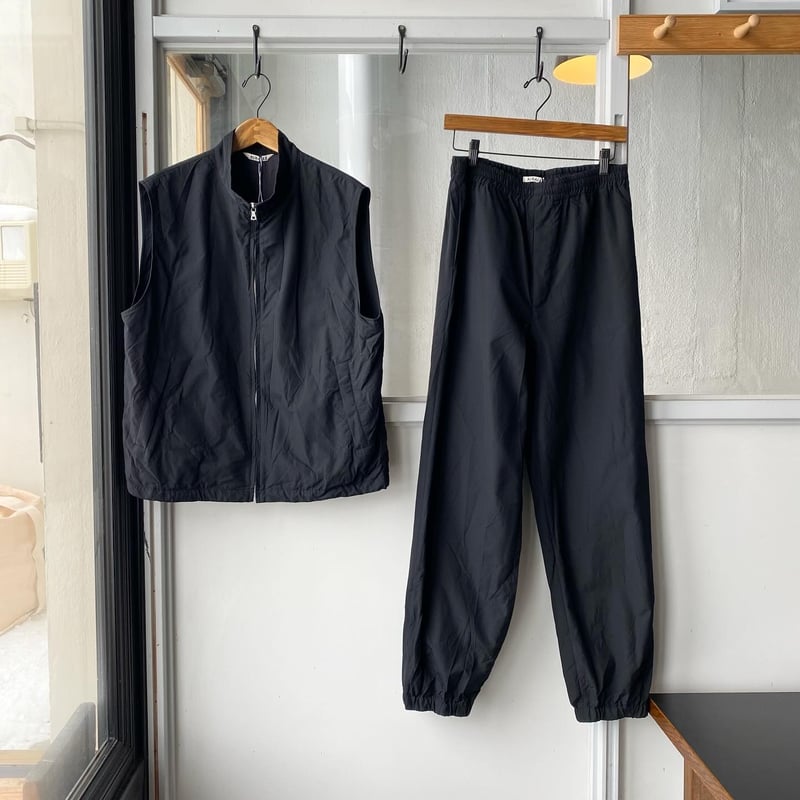 AURALEE HIGH COUNT WOOL POPLIN PANTS | Less Hi