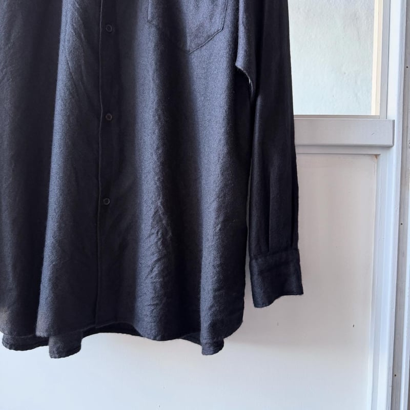 COMOLI カシミヤシルク 製品染シャツ | Less Higashikawa