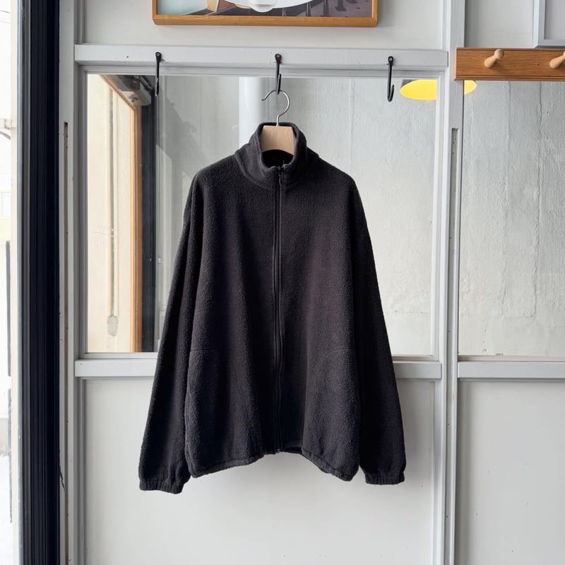 COMOLI フリース ジップジャケット | Less Higashikawa