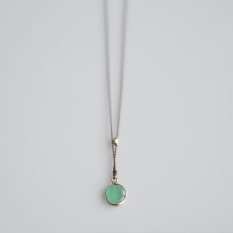 Margaret Solow 　 Enclosed Emerald Cabochon  Necklace
