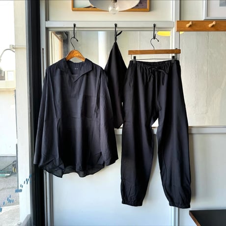 COMOLI　KHADIコットン パジャマ