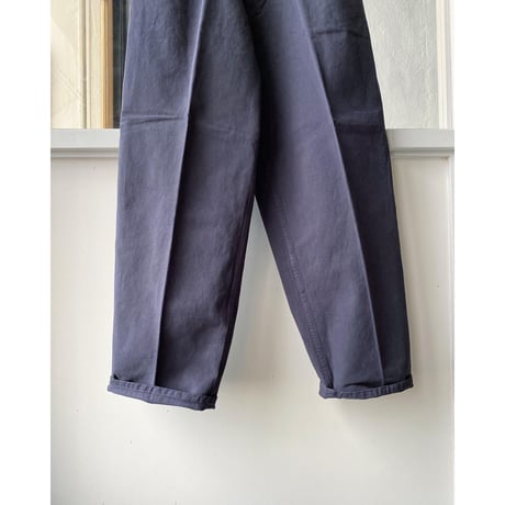 COMOLI  製品染 ベルテッドパンツ