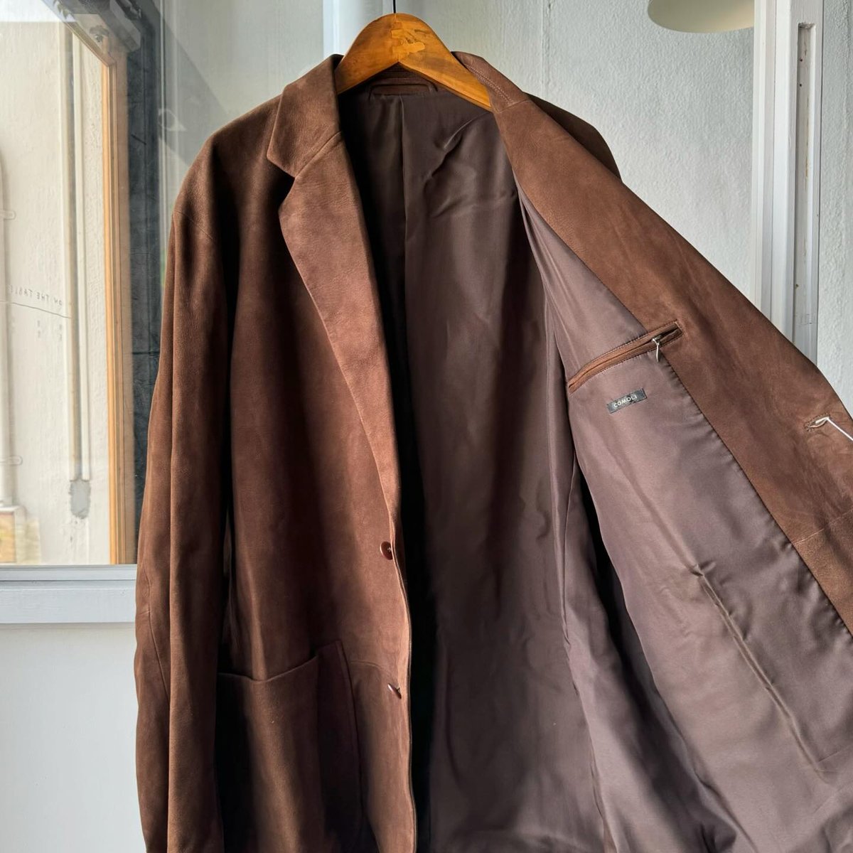 COMOLI スエード 2Bジャケット | Less Higashikawa