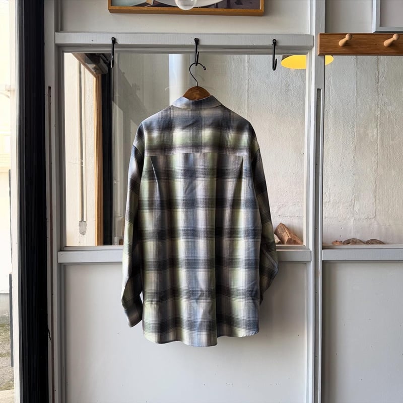 AURALEE SUPER LIGHT WOOL CHECK SHIRT | Less Hi