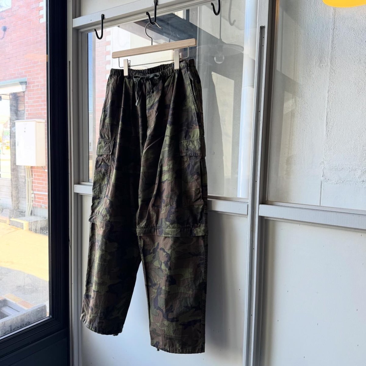COMOLI CAMOコンバーティブル6Pパンツ | Less Higashikawa