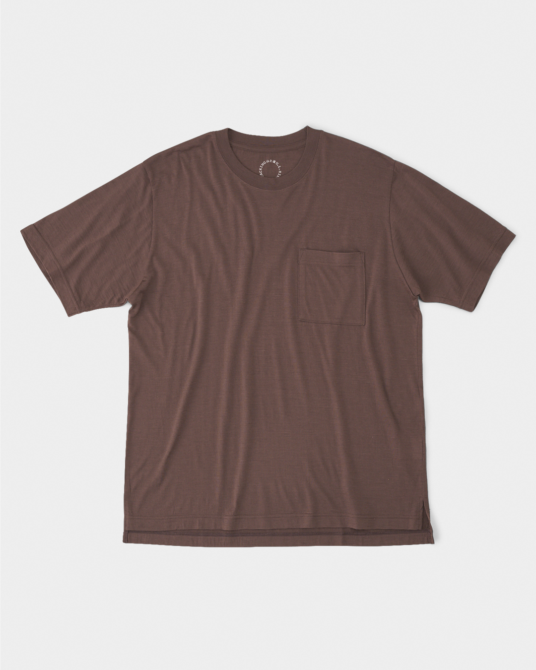 山と道 100% Merino Light Crew Neck Pocket - Unisex 山と道 100% Merino Light Crew Neck Pocket - Unisex