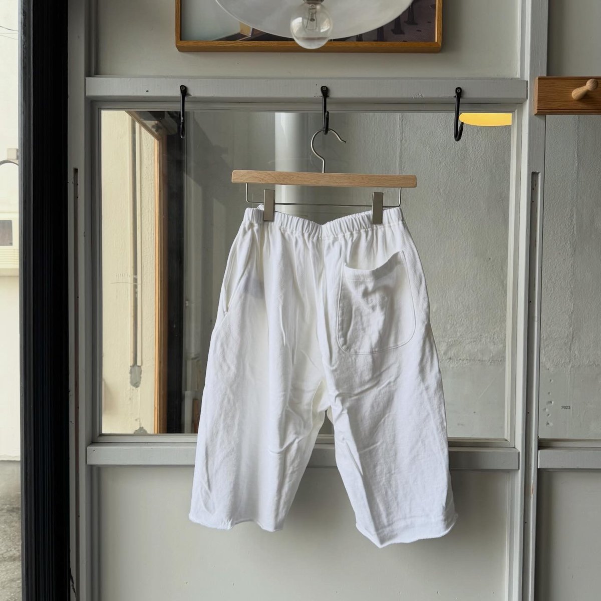 COMOLI LWコットン裏毛 ショーツ | Less Higashikawa