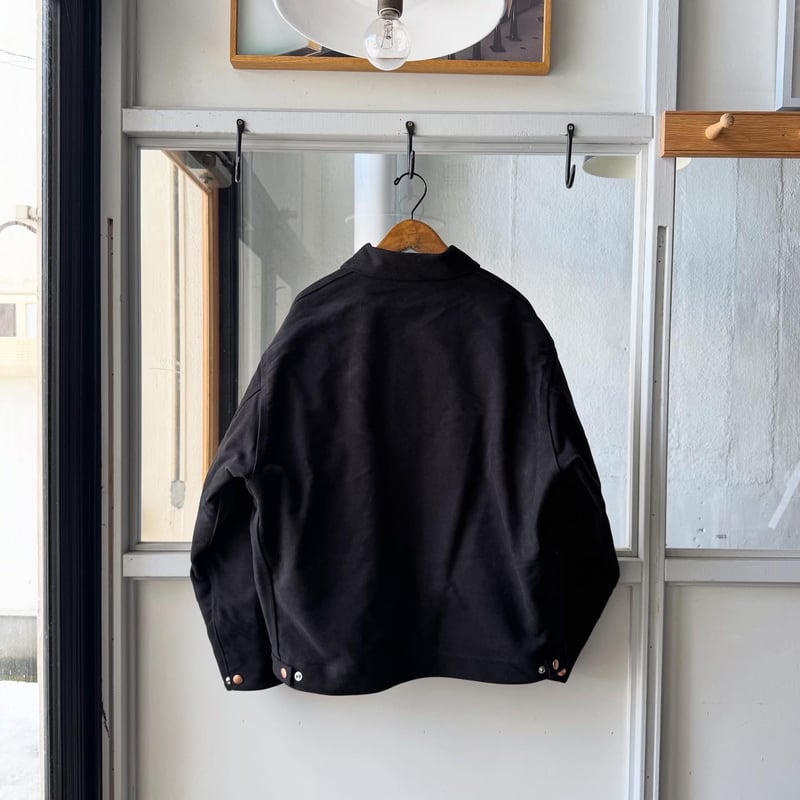 COMOLI モールスキン ジップショートジャケット | Less Higashikawa COMOLI モールスキン ジップショートジャケット | Less Higashikawa