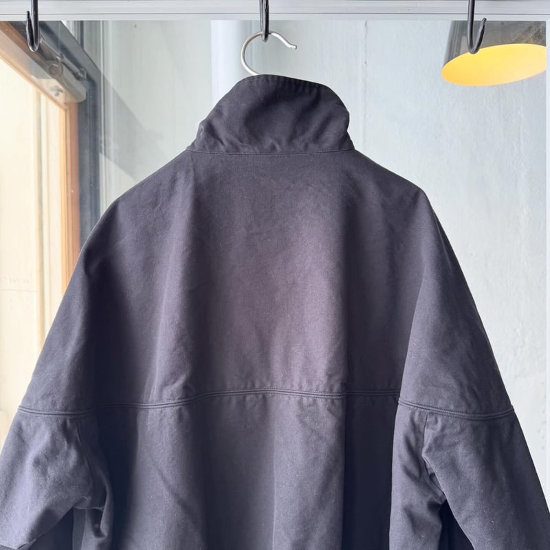COMOLI ポストワークツイル キャップショルダーブルゾン | Less