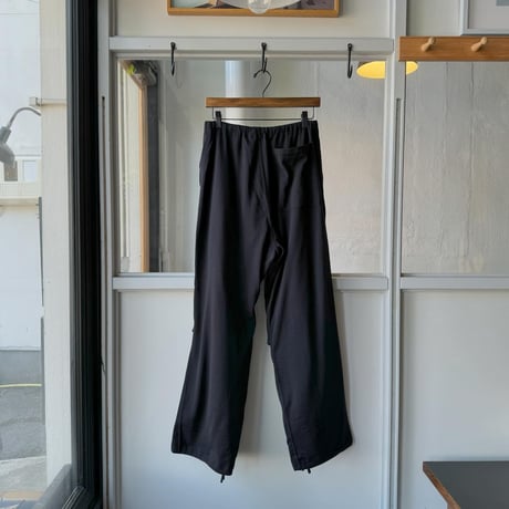 COMOLI　ウールニット ニータックパンツ