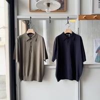 COMOLI コットンシルクジャージ ハーフジップPO | Less Higashikawa