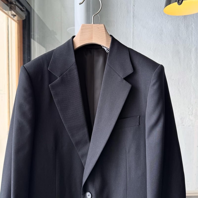 AURALEE LIGHT WOOL MAX GABARDINE JACKET | Less