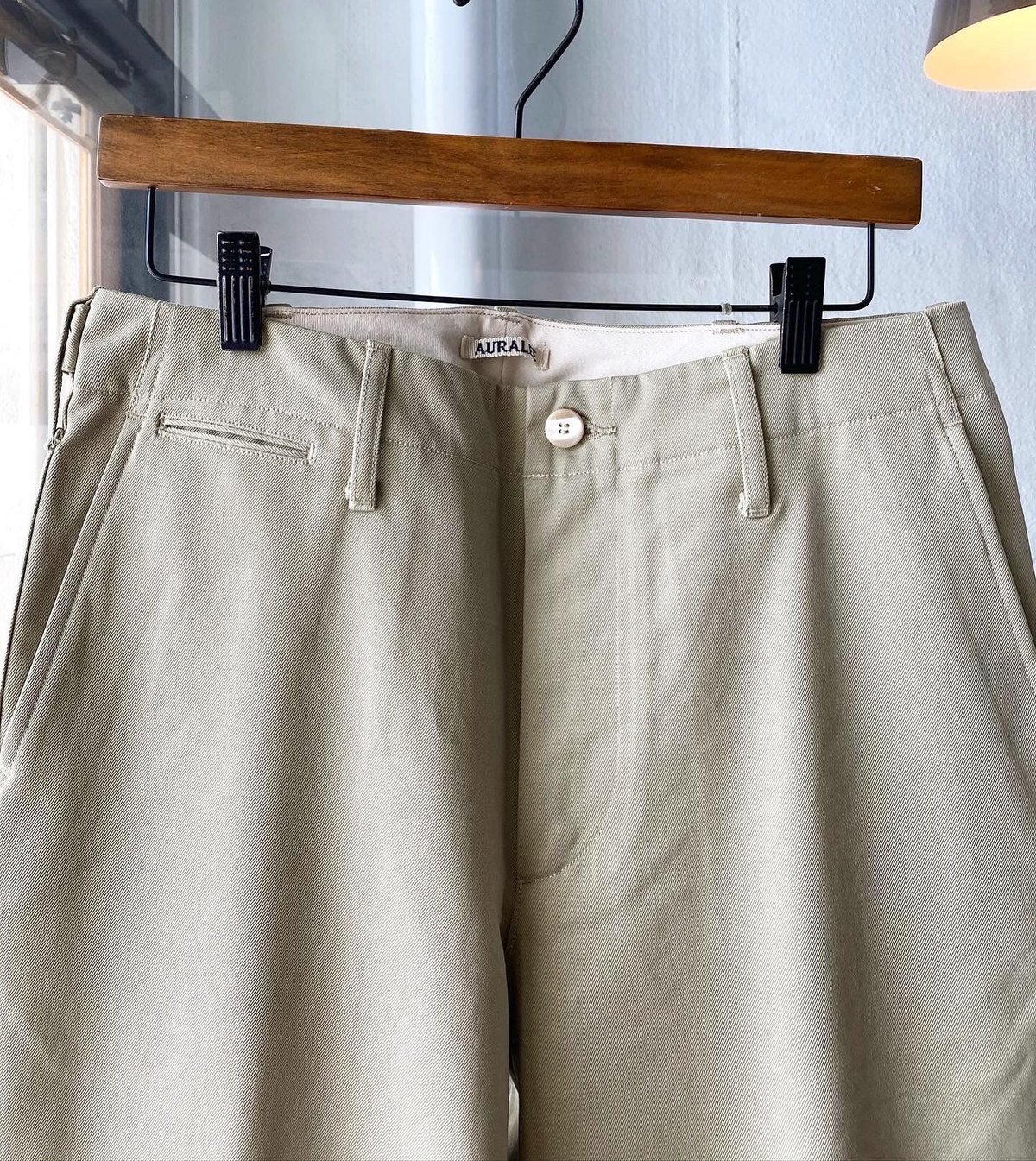 AURALEE　WASHED FINX POLYESTER CHINOPANTS AURALEE WASHED FINX CHINOS – PLAIN GOODS