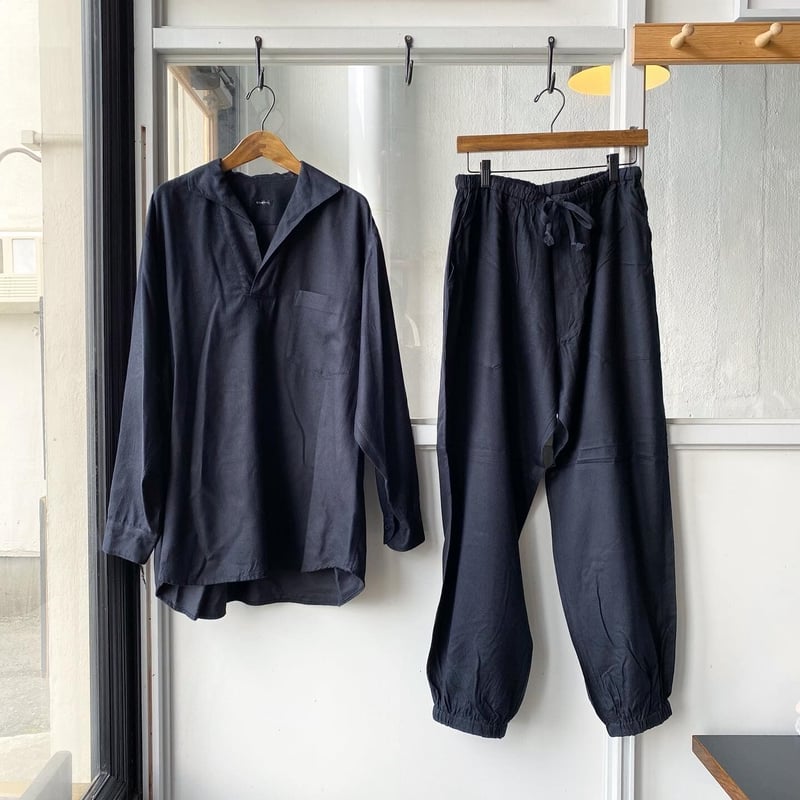 COMOLI 21AW シルクネル ドローストリングパンツ NAVY 1