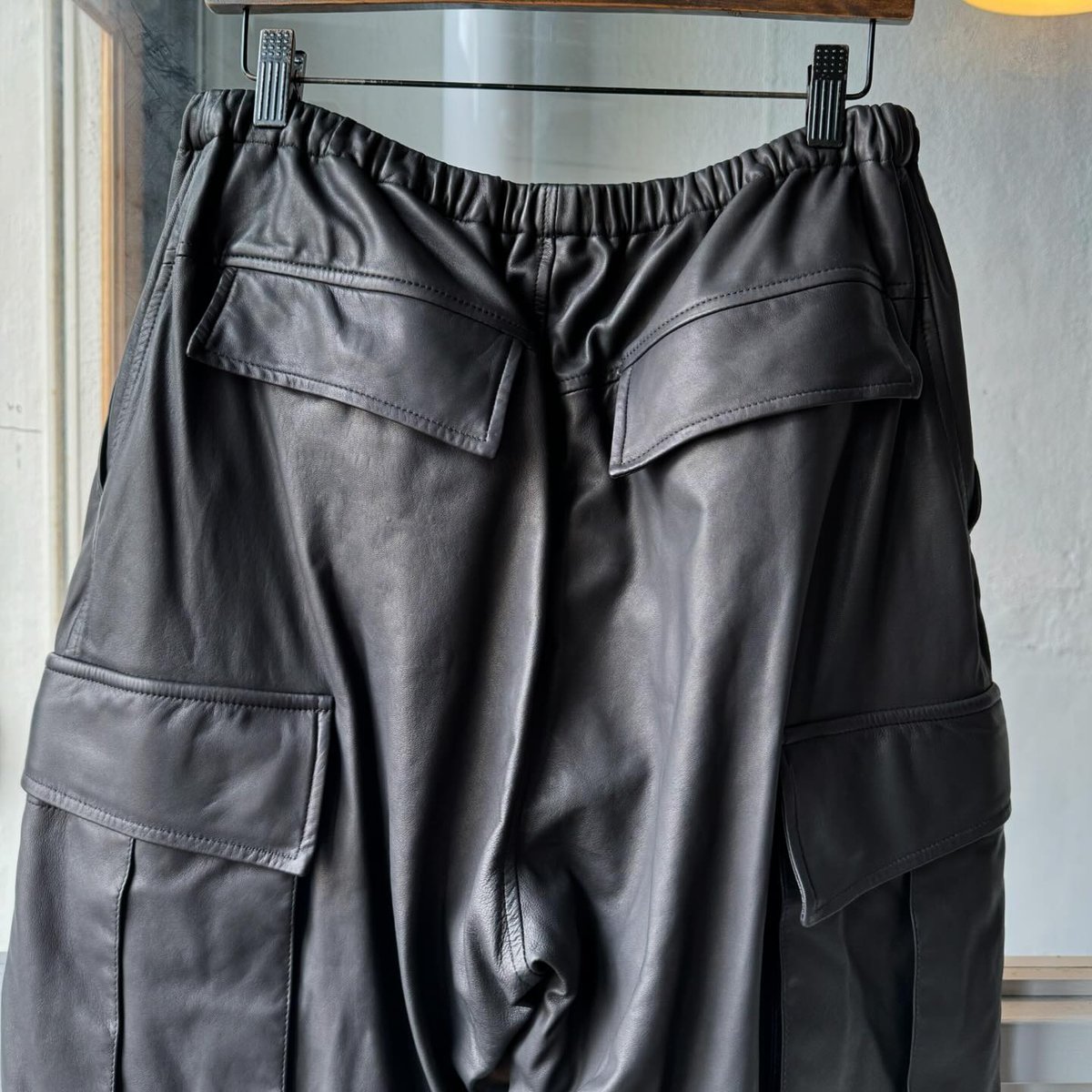 COMOLI / シープスキン 6Pパンツ シープスキン 6Pパンツ – COVERCHORD