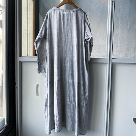 ゴーシュ  リネンコットンダイ　ローブ