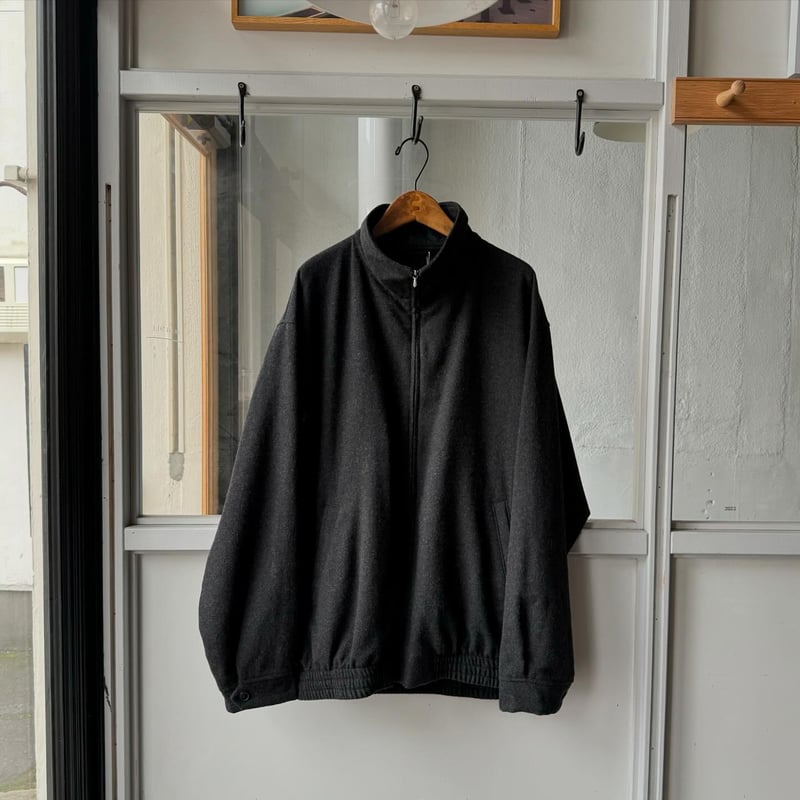 COMOLI カシミヤ トラックジャケット | Less Higashikawa COMOLI カシミヤ トラックジャケット | Less Higashikawa
