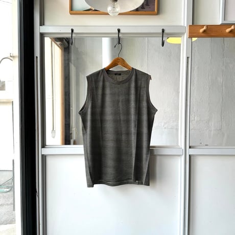 COMOLI　サマーウール ノースリーブ