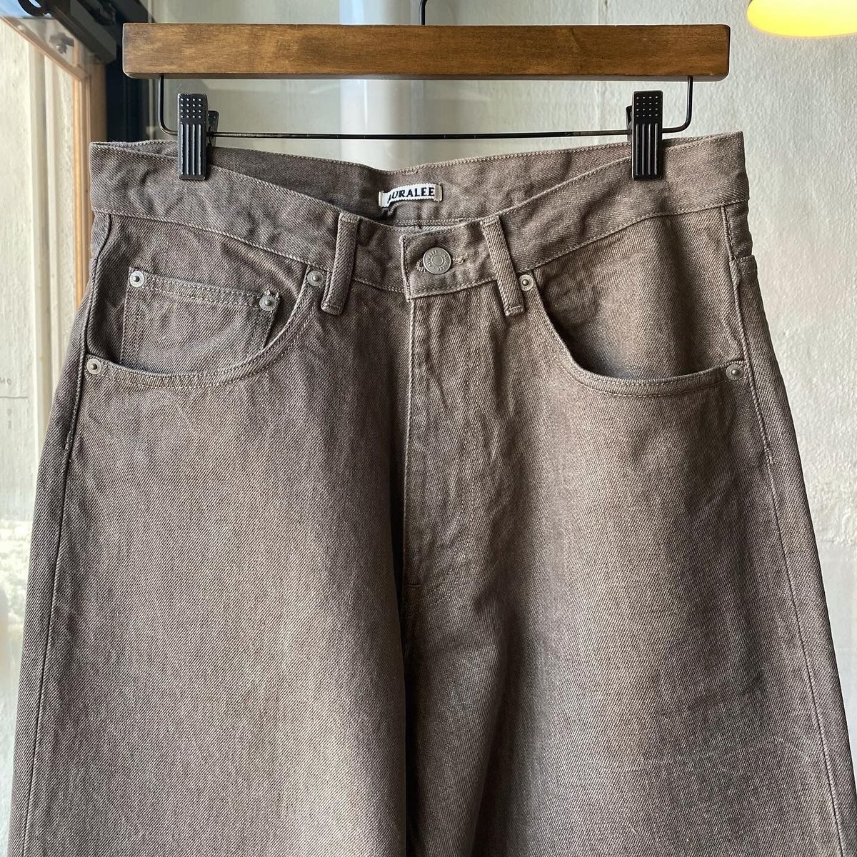 AURALEE HARD TWIST DENIM 24インチ Brown AURALEE HARD TWIST BROWN DENIM 5P PANTS 