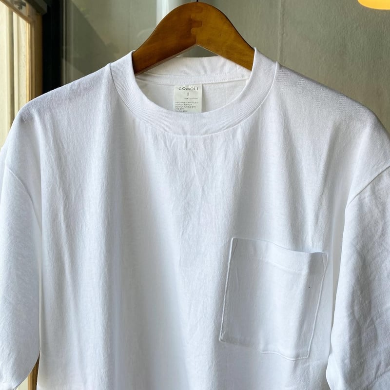 COMOLI SURPLUS Tシャツ | Less Higashikawa