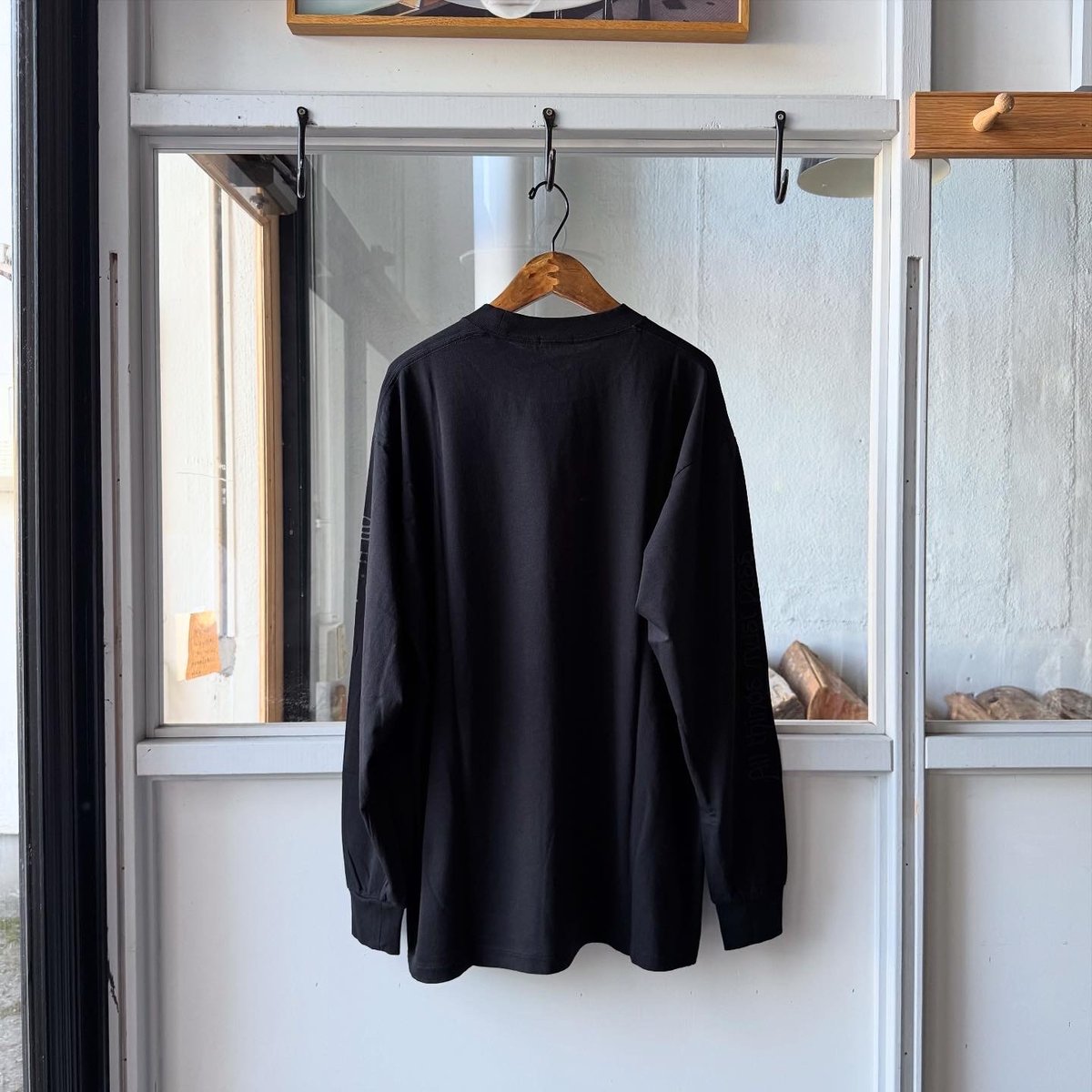 COMOLI コットンカシミヤ 長袖Tシャツ | Less Higashikawa