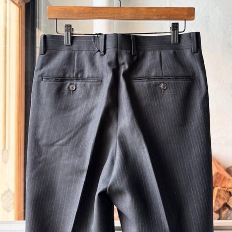 AURALEE　BLUEFACED WOOL TWO-TUCK SLACKS