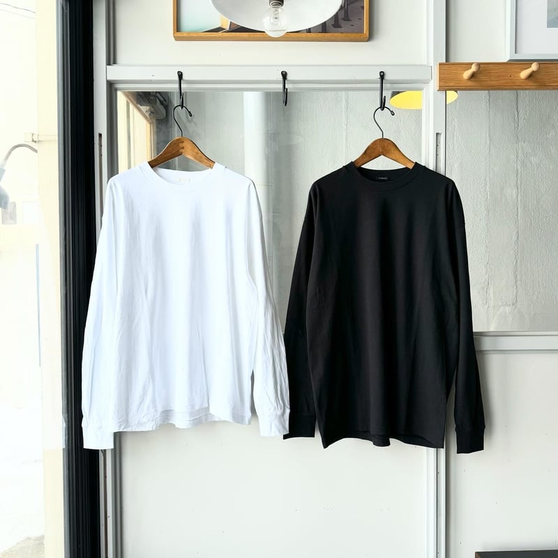 COMOLI コットンジャージ 長袖Tシャツ | Less Higashikawa COMOLI コットンジャージ 長袖Tシャツ | Less Higashikawa